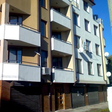 Asparuhov Guest Rooms And Apartments فارنا المظهر الخارجي الصورة