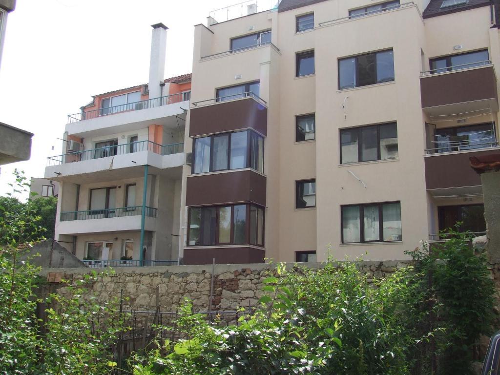 Asparuhov Guest Rooms And Apartments فارنا الغرفة الصورة