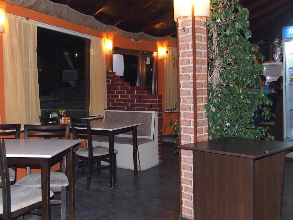 Asparuhov Guest Rooms And Apartments فارنا المظهر الخارجي الصورة