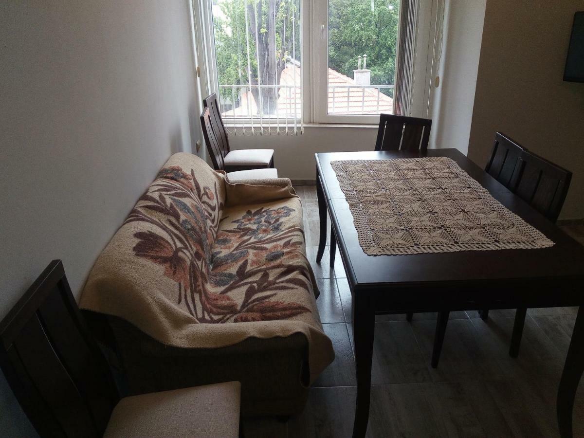 Asparuhov Guest Rooms And Apartments فارنا المظهر الخارجي الصورة